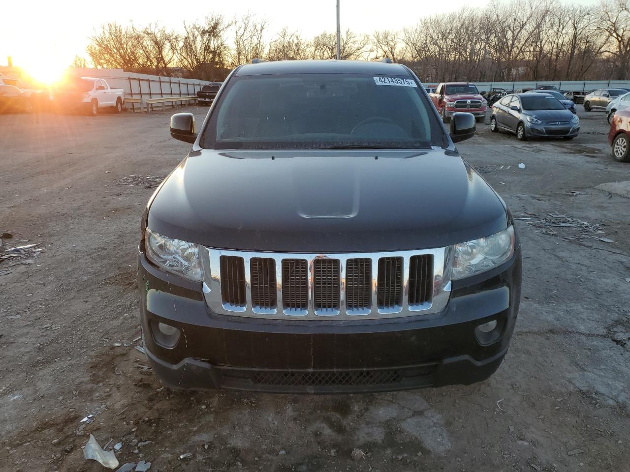 2012 Jeep Grand Cherokee - Image 5