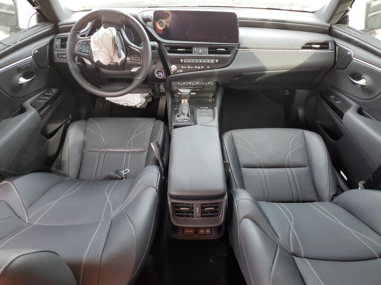 2022 Lexus ES - Image 8