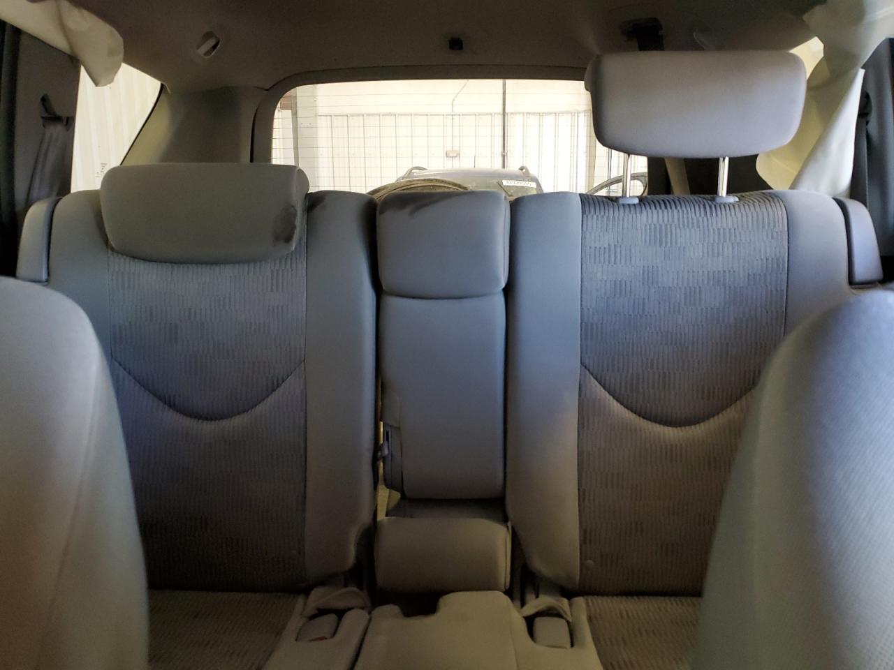 2011 Toyota RAV 4 - Image 10