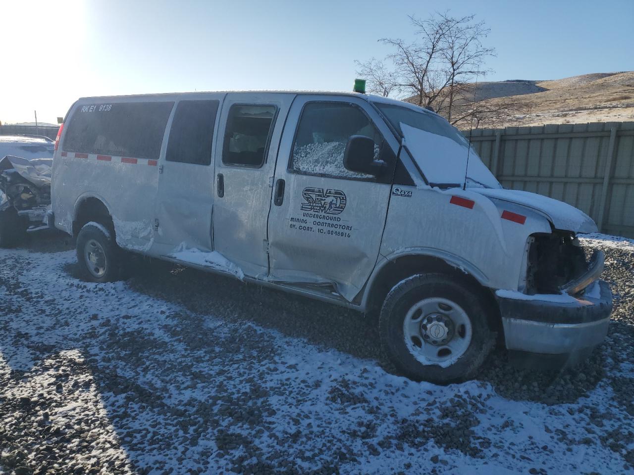 2022 Chevrolet Express - Image 4