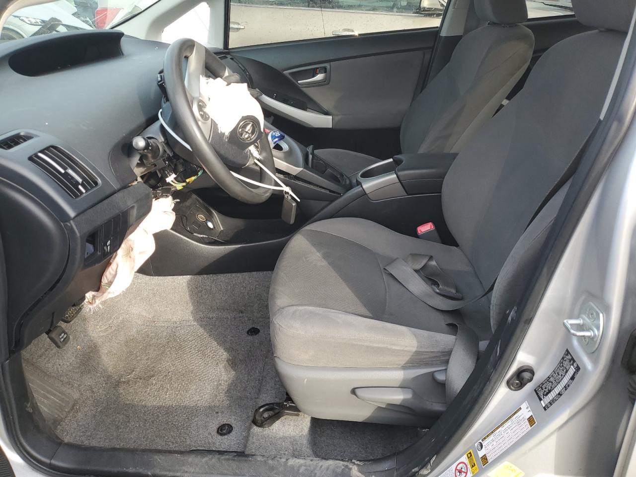 2013 Toyota Prius - Image 7