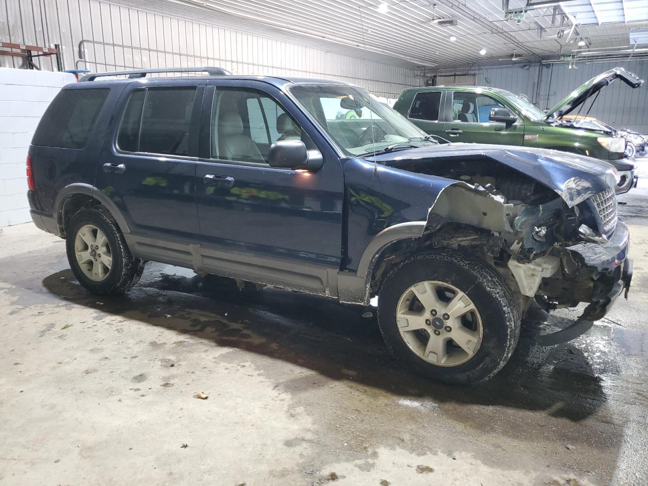 2003 Ford Explorer - Image 4