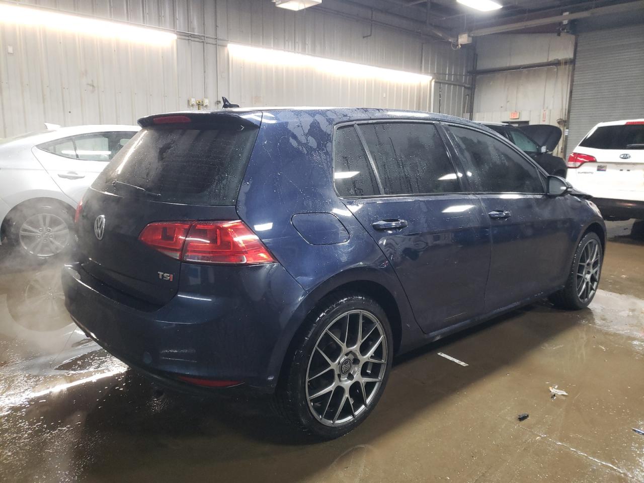 2015 Volkswagen Golf - Image 3