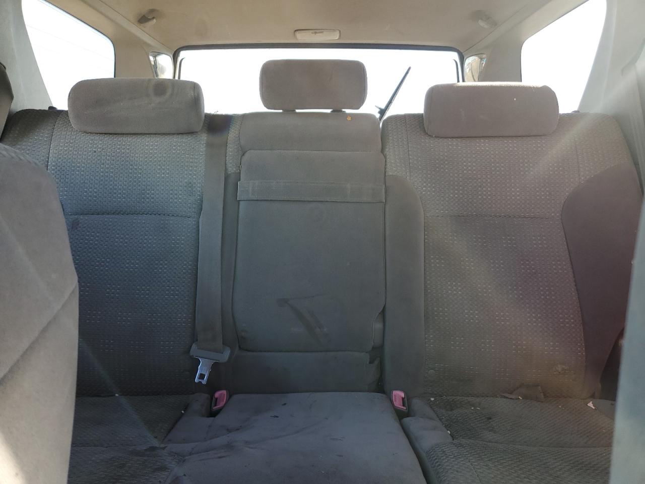 2005 Toyota 4Runner - Image 10
