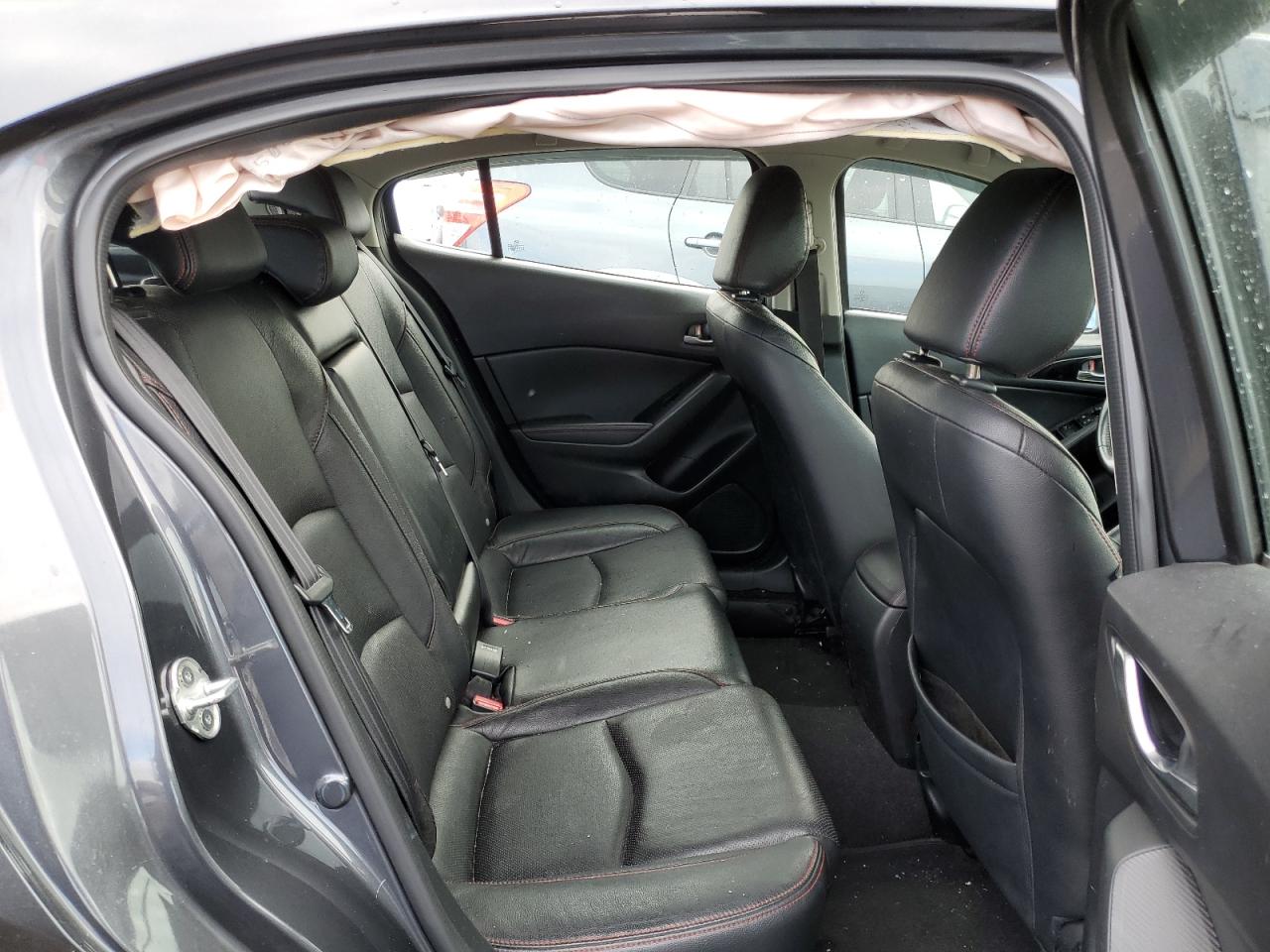2014 Mazda 3 - Image 10