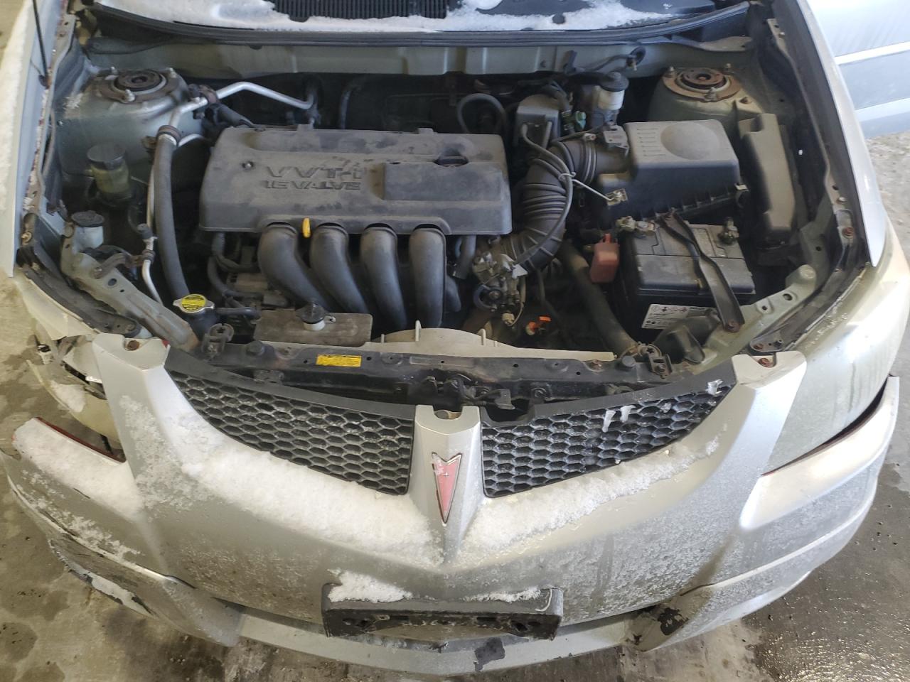 2004 Pontiac Vibe - Image 11