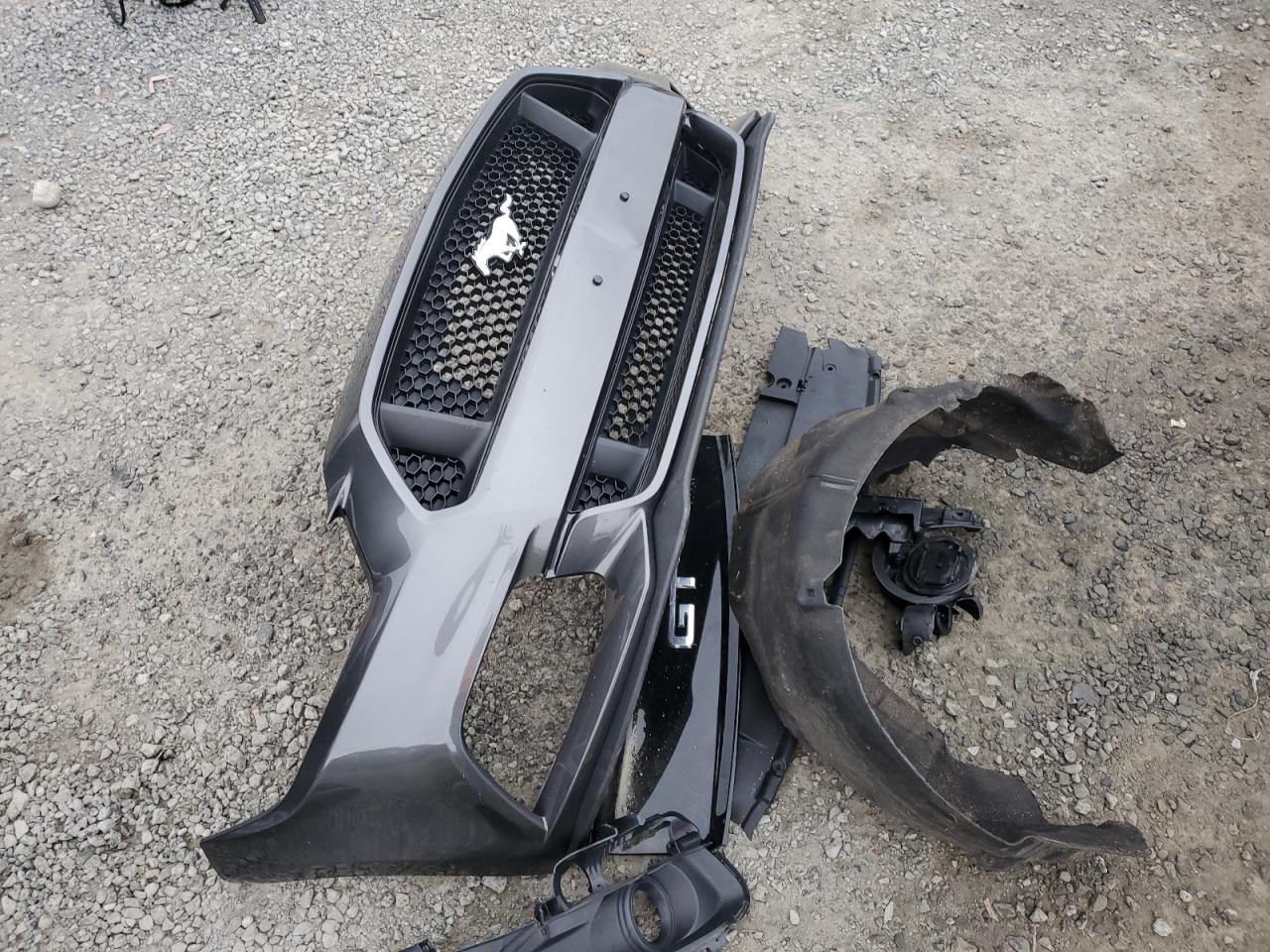 2015 Ford Mustang - Image 12