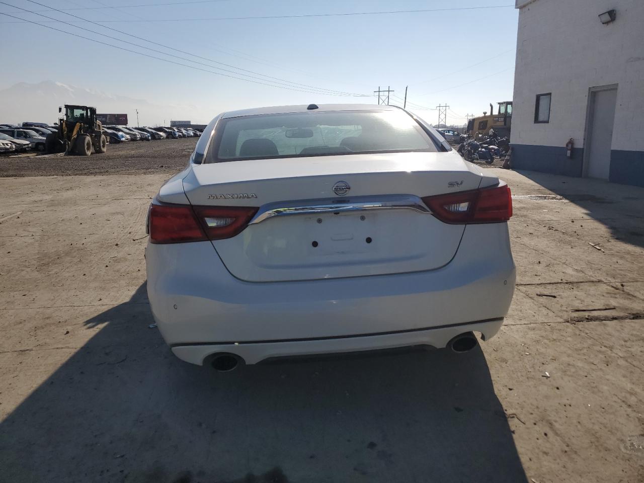 1N4AA6AP7JC381562 NISSAN MAXIMA 2018