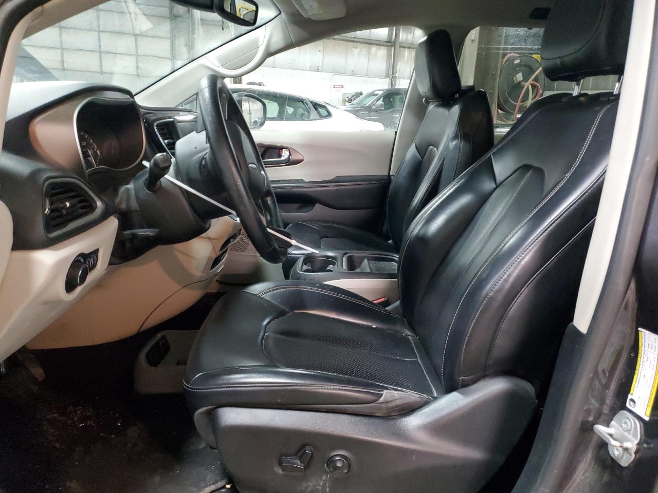 2020 Chrysler Voyager Lxi VIN: 2C4RC1DG0LR265720 Lot: 42350865
