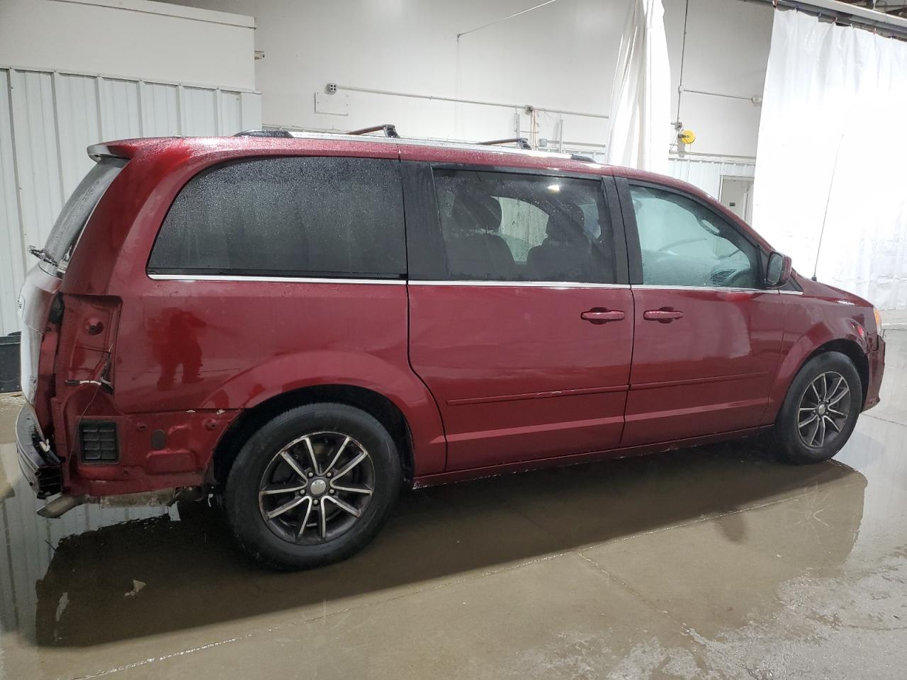 2017 Dodge Caravan - Image 3