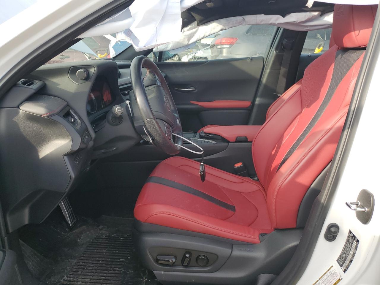 2021 Lexus UX - Image 7