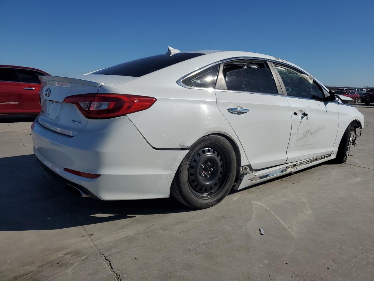 2015 Hyundai Sonata - Image 3
