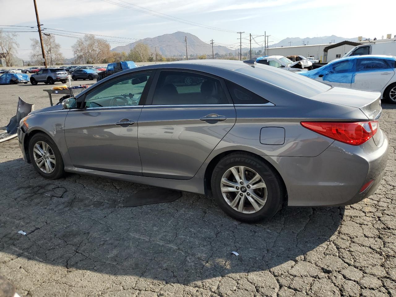 2014 Hyundai Sonata - Image 2