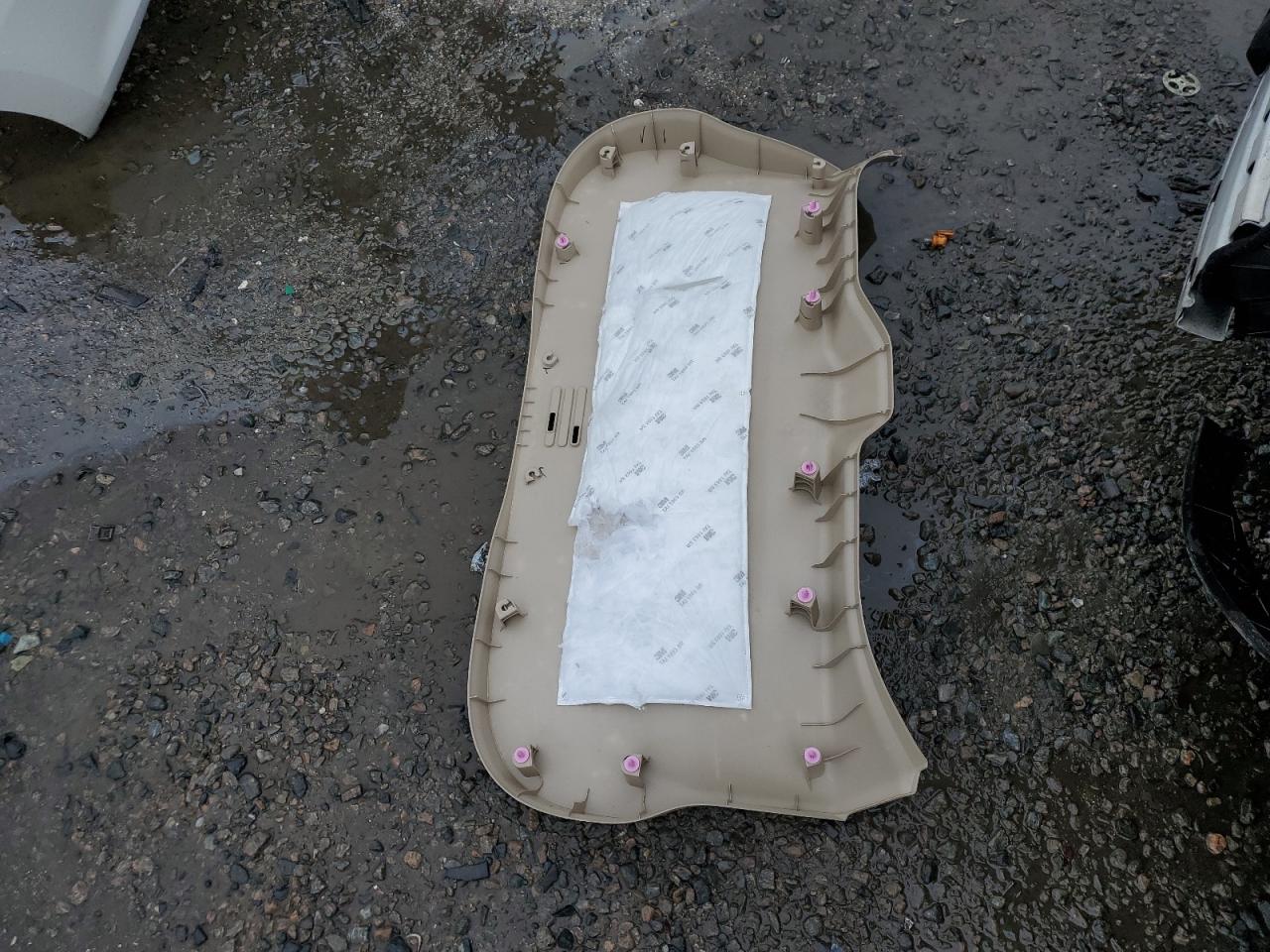 2016 Nissan Rogue - Image 13