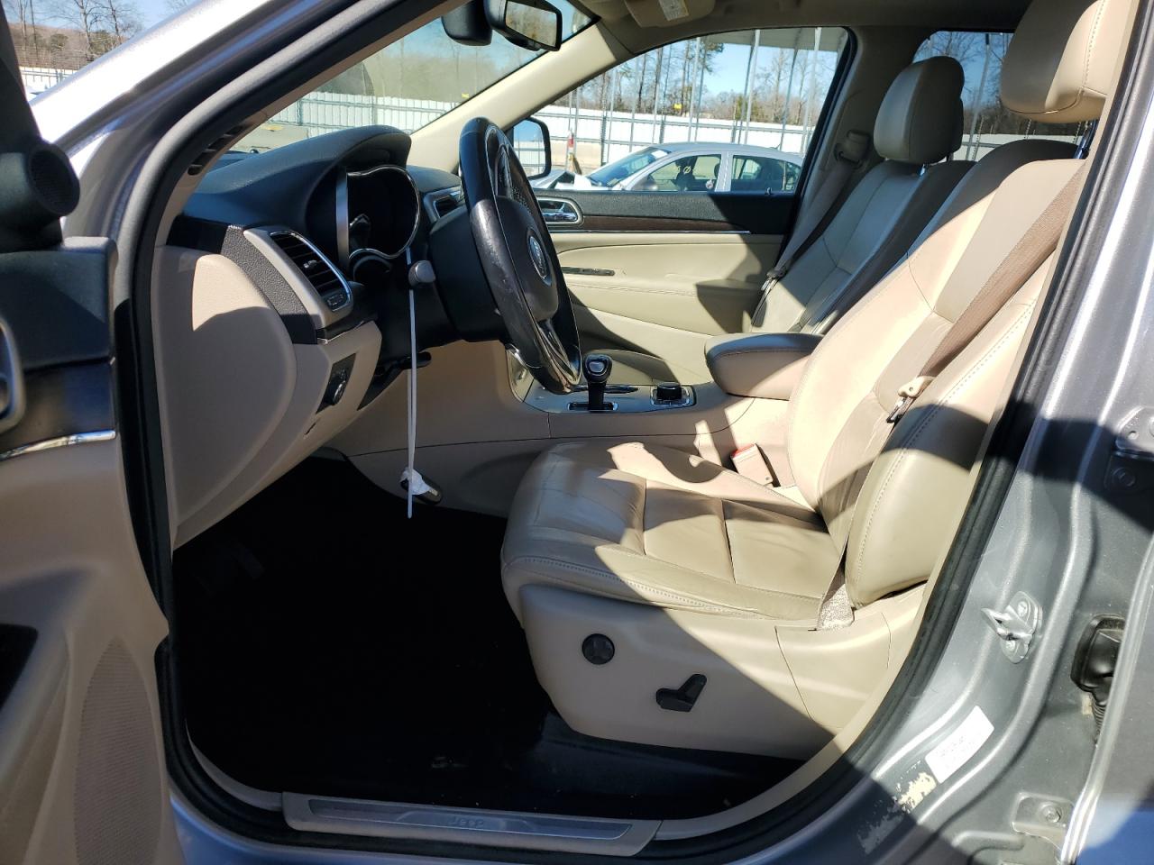 2014 Jeep Grand Cherokee - Image 7