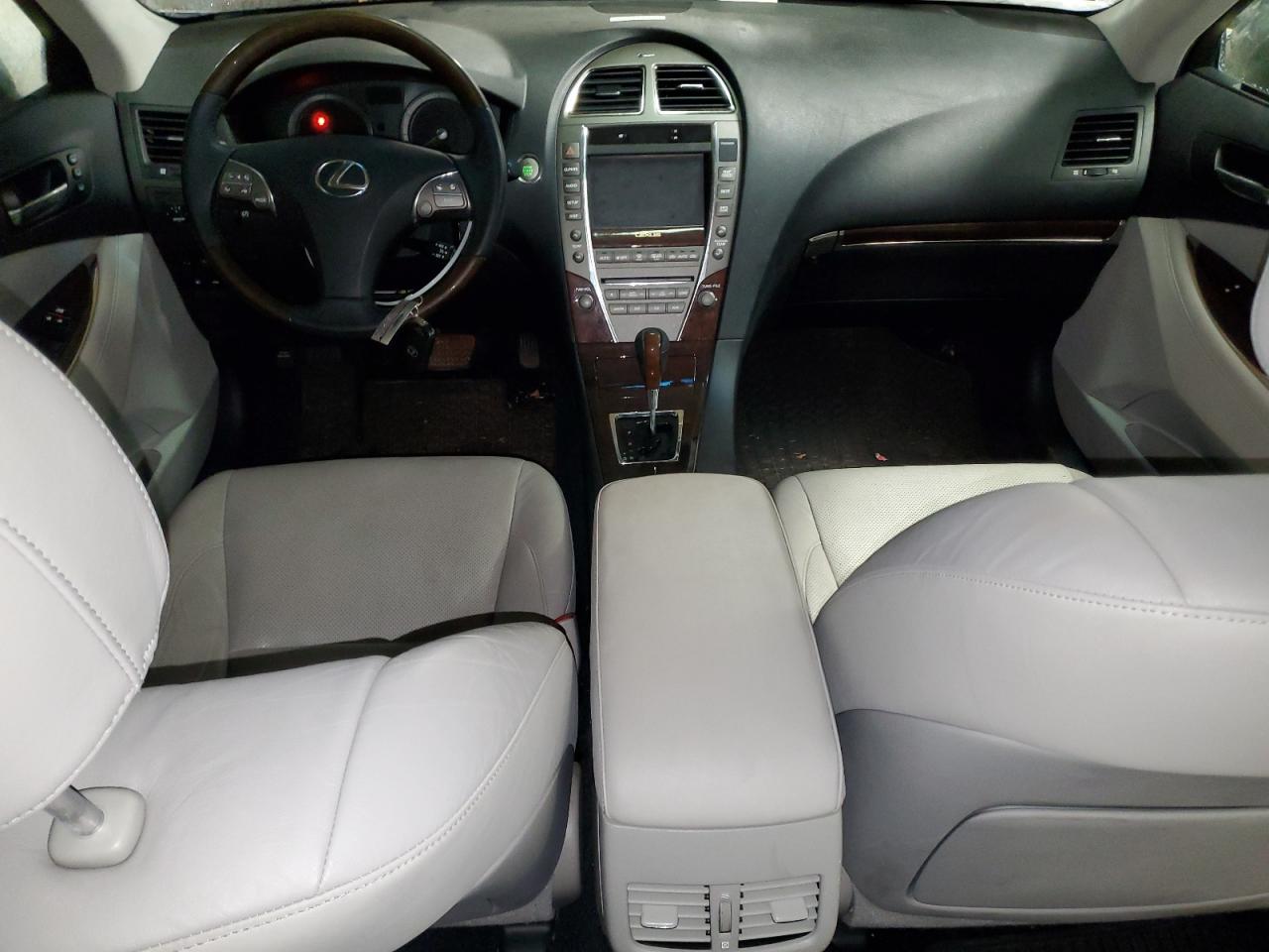 2010 Lexus ES - Image 8
