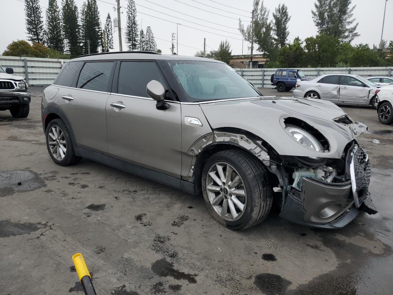 2020 MINI Cooper - Image 4