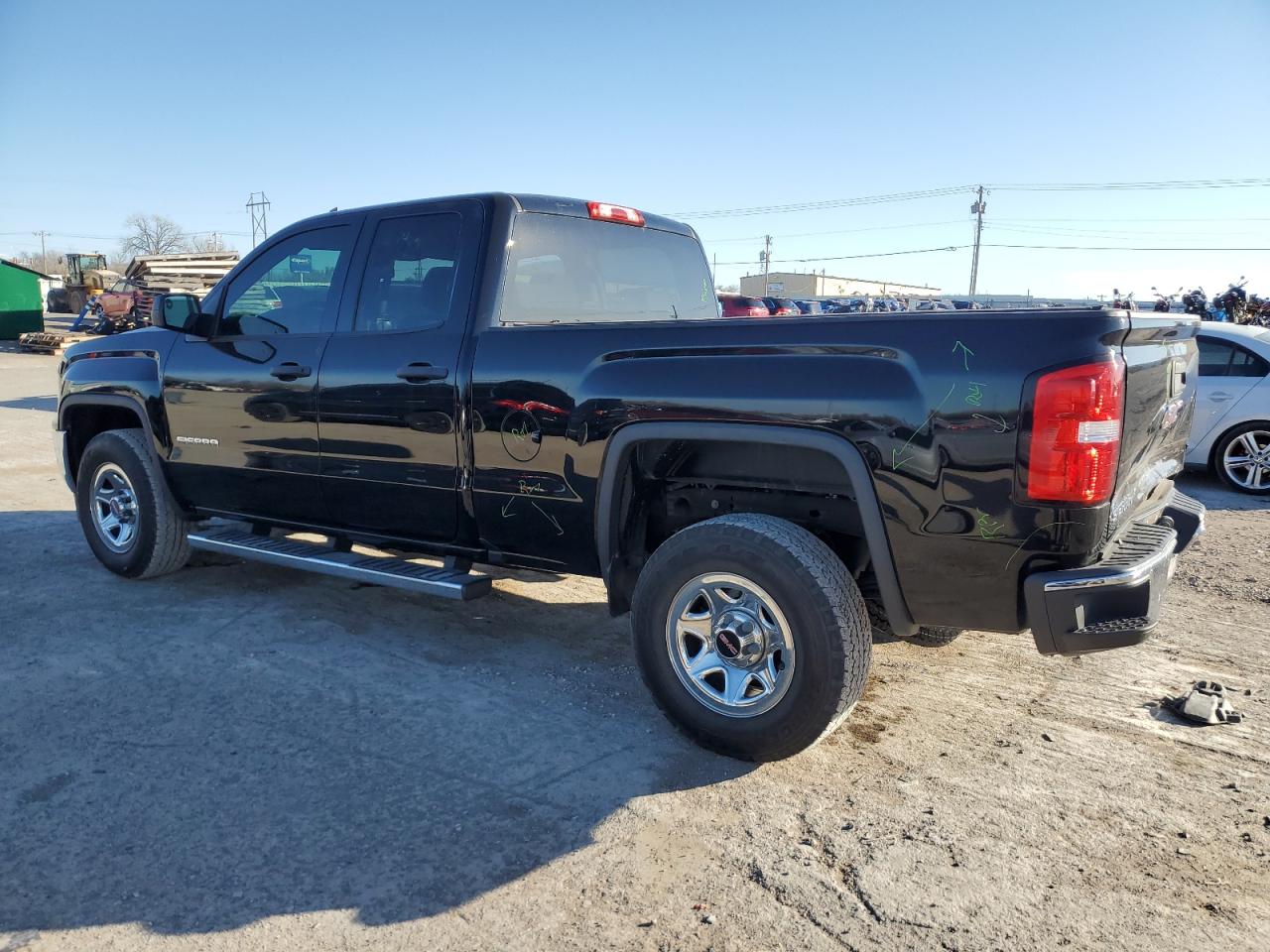 2018 GMC Sierra - Image 2
