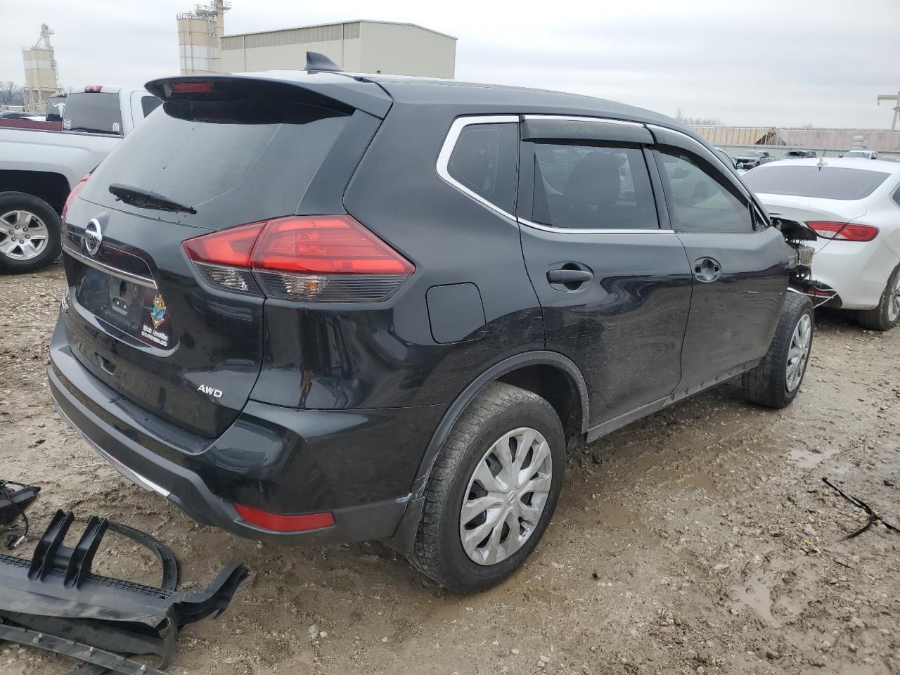 5N1AT2MV8HC775116 NISSAN ROGUE 2017
