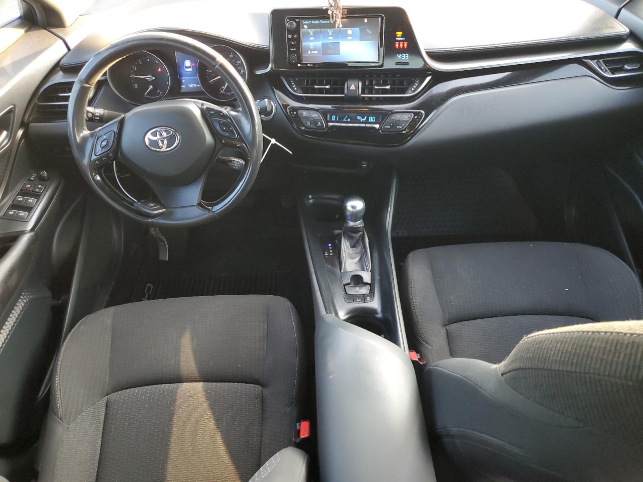 2018 Toyota C-HR - Image 8