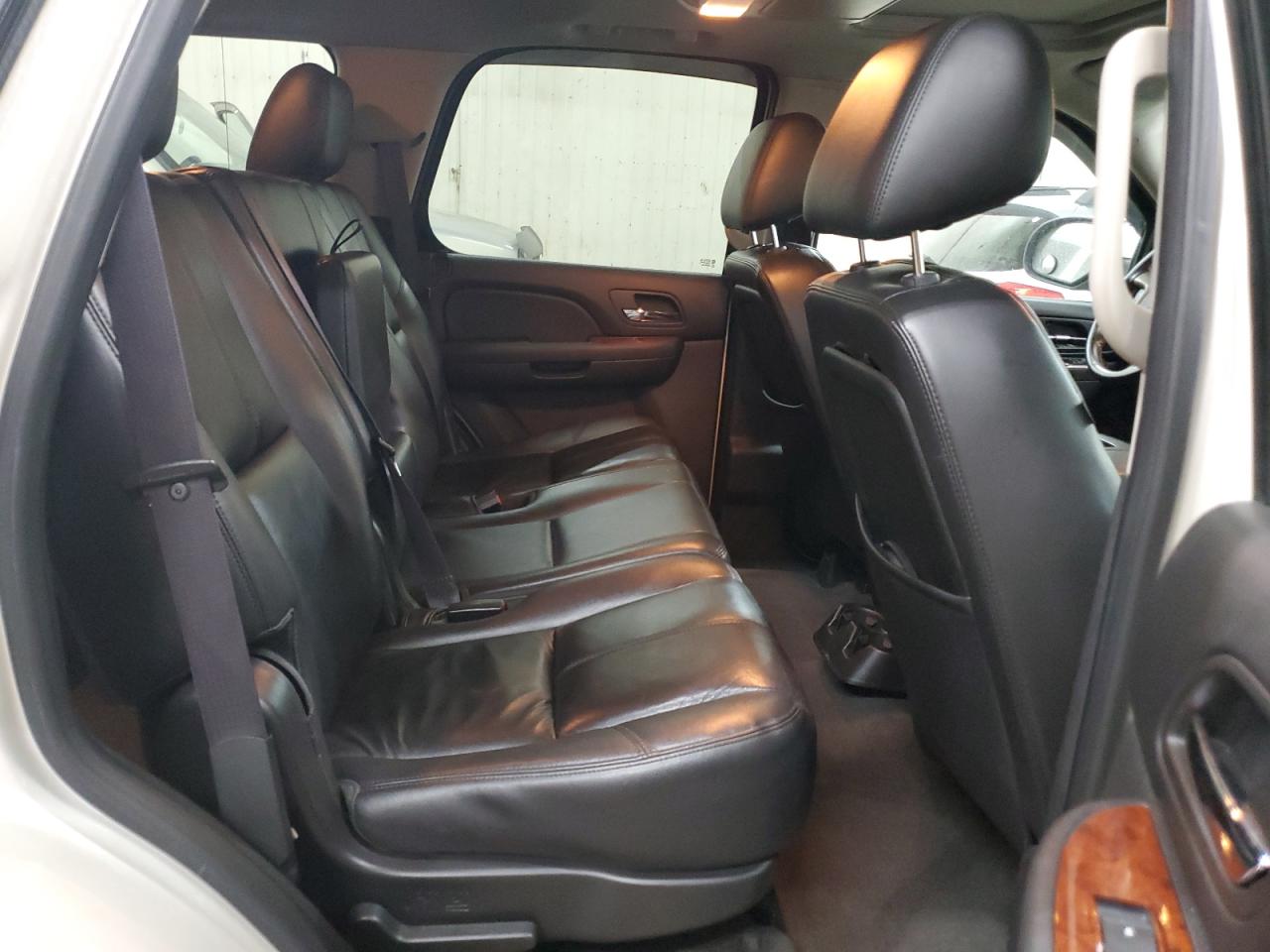 2012 GMC Yukon - Image 11