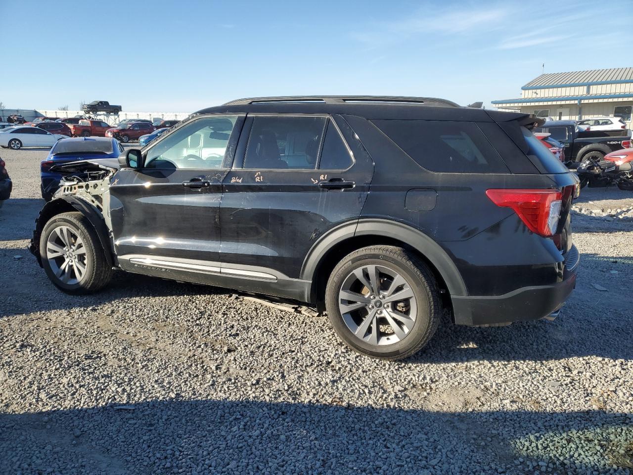 2021 Ford Explorer - Image 2