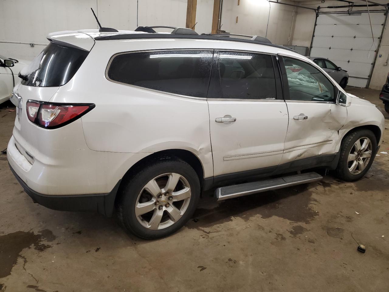 2017 Chevrolet Traverse - Image 3