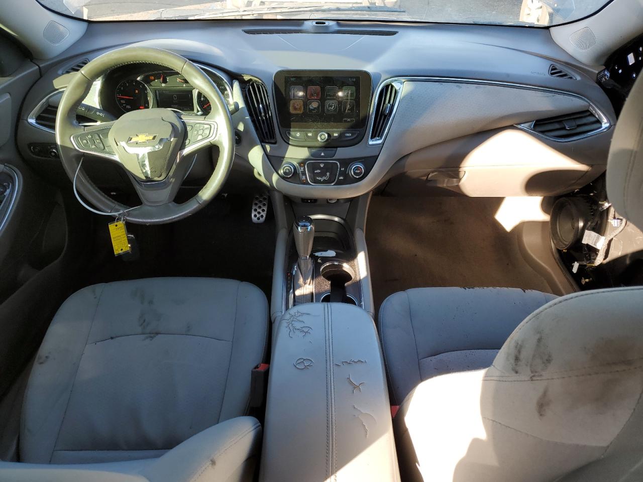 2017 Chevrolet Malibu - Image 8