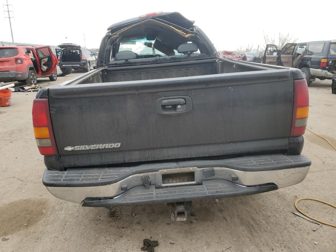 2002 Chevrolet Silverado - Image 6