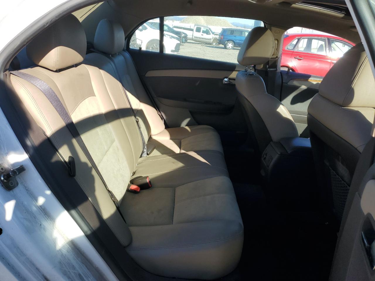 2011 Chevrolet Malibu - Image 10