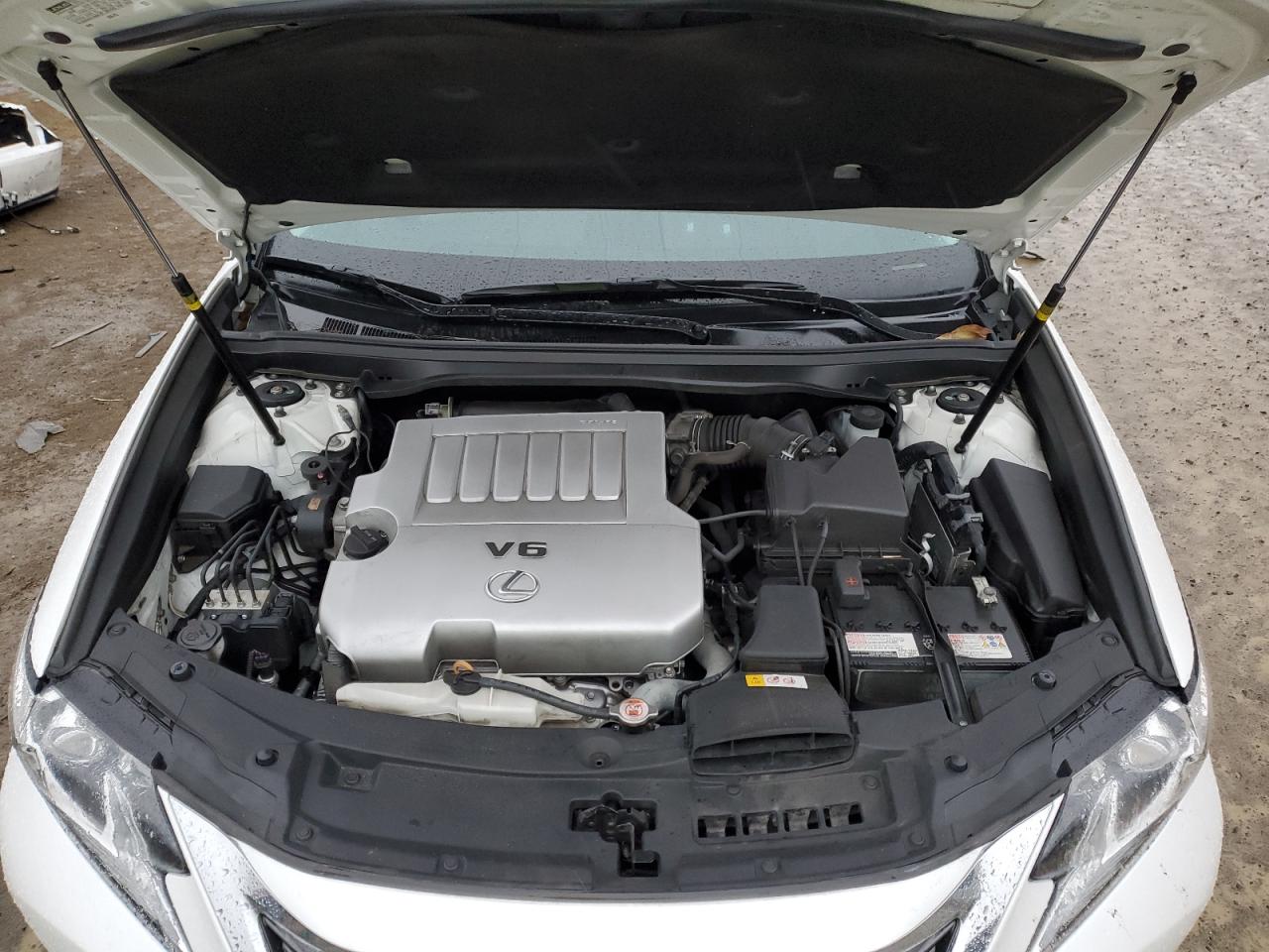 2017 Lexus ES - Image 13