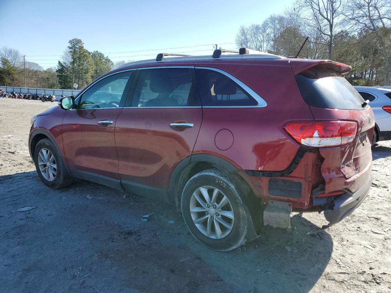 2016 Kia Sorento - Image 2