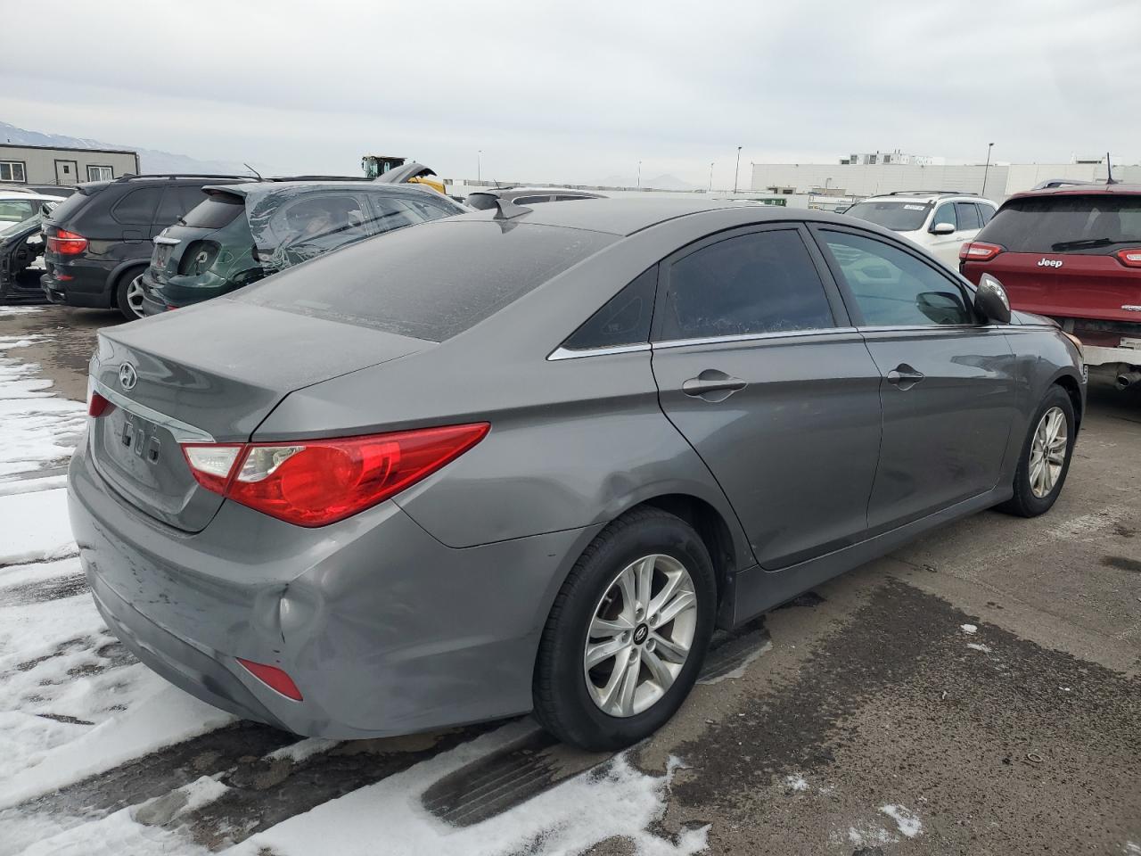 2014 Hyundai Sonata - Image 3