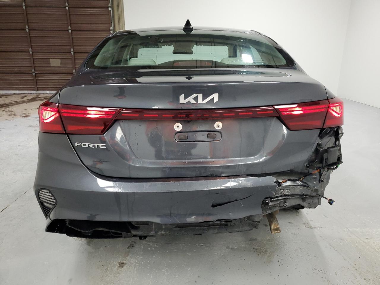 2023 Kia Forte - Image 6