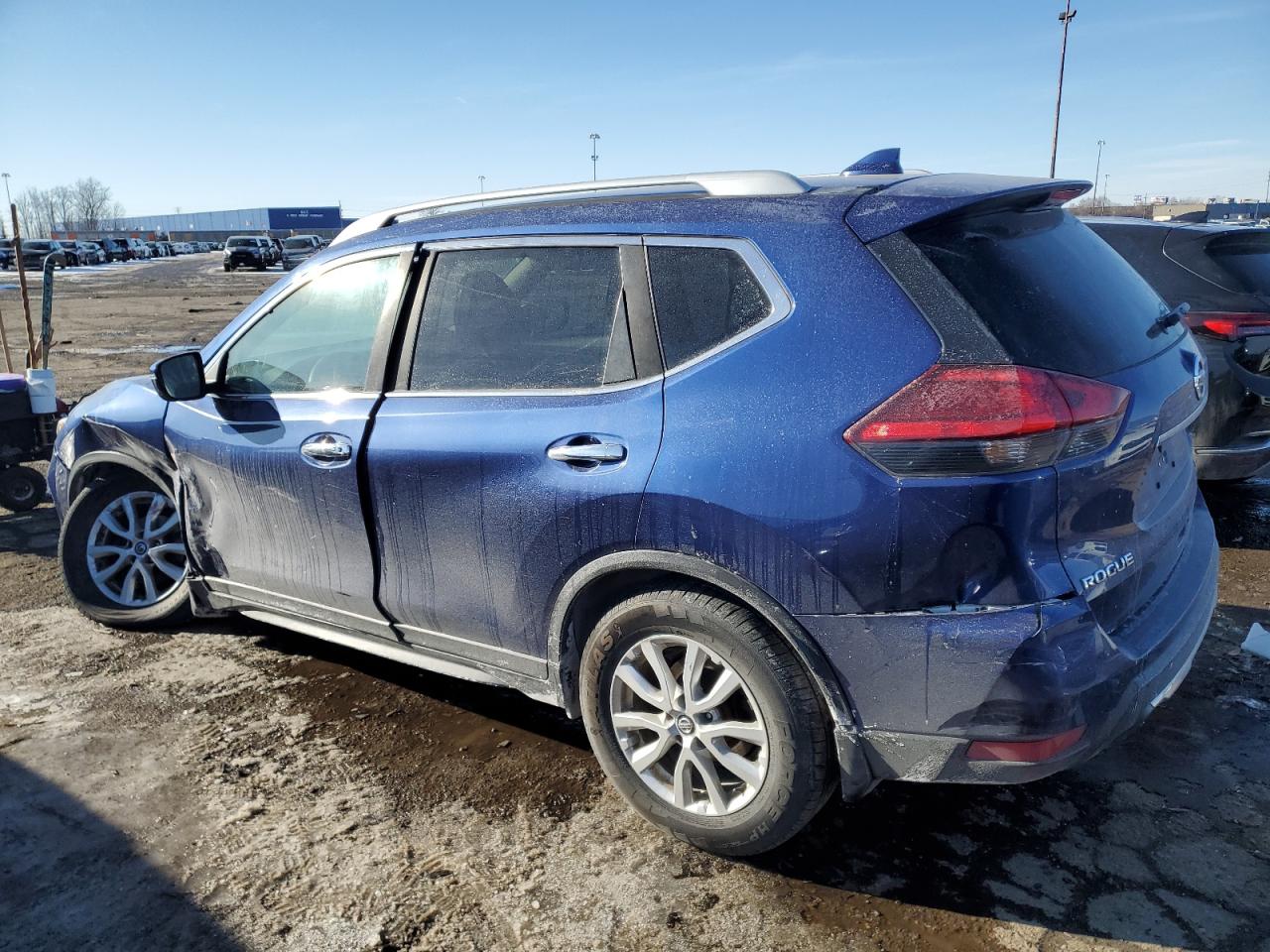 5N1AT2MV8HC891075 NISSAN ROGUE 2017