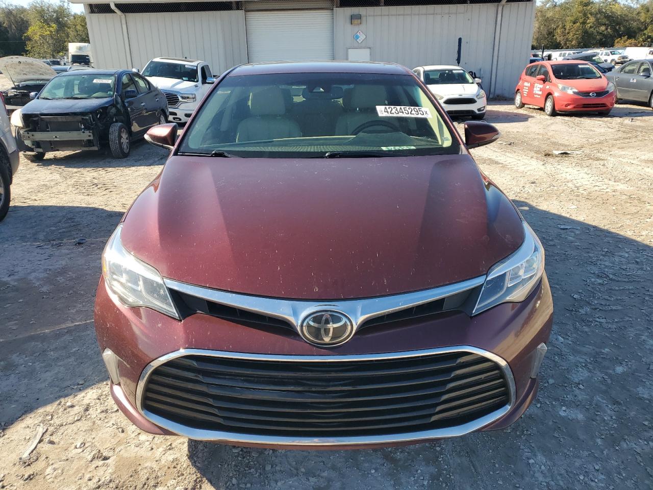 2017 Toyota Avalon - Image 5