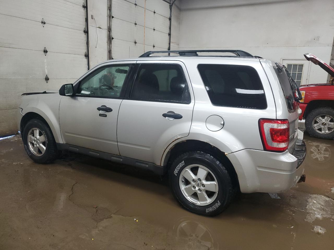 2010 Ford Escape - Image 2