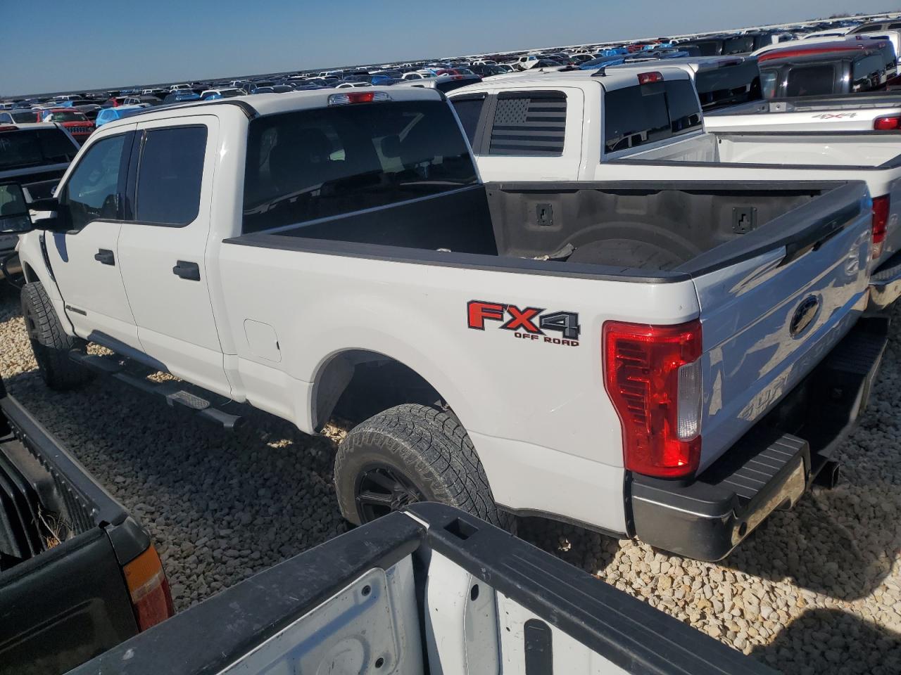 2019 Ford F250 - Image 2