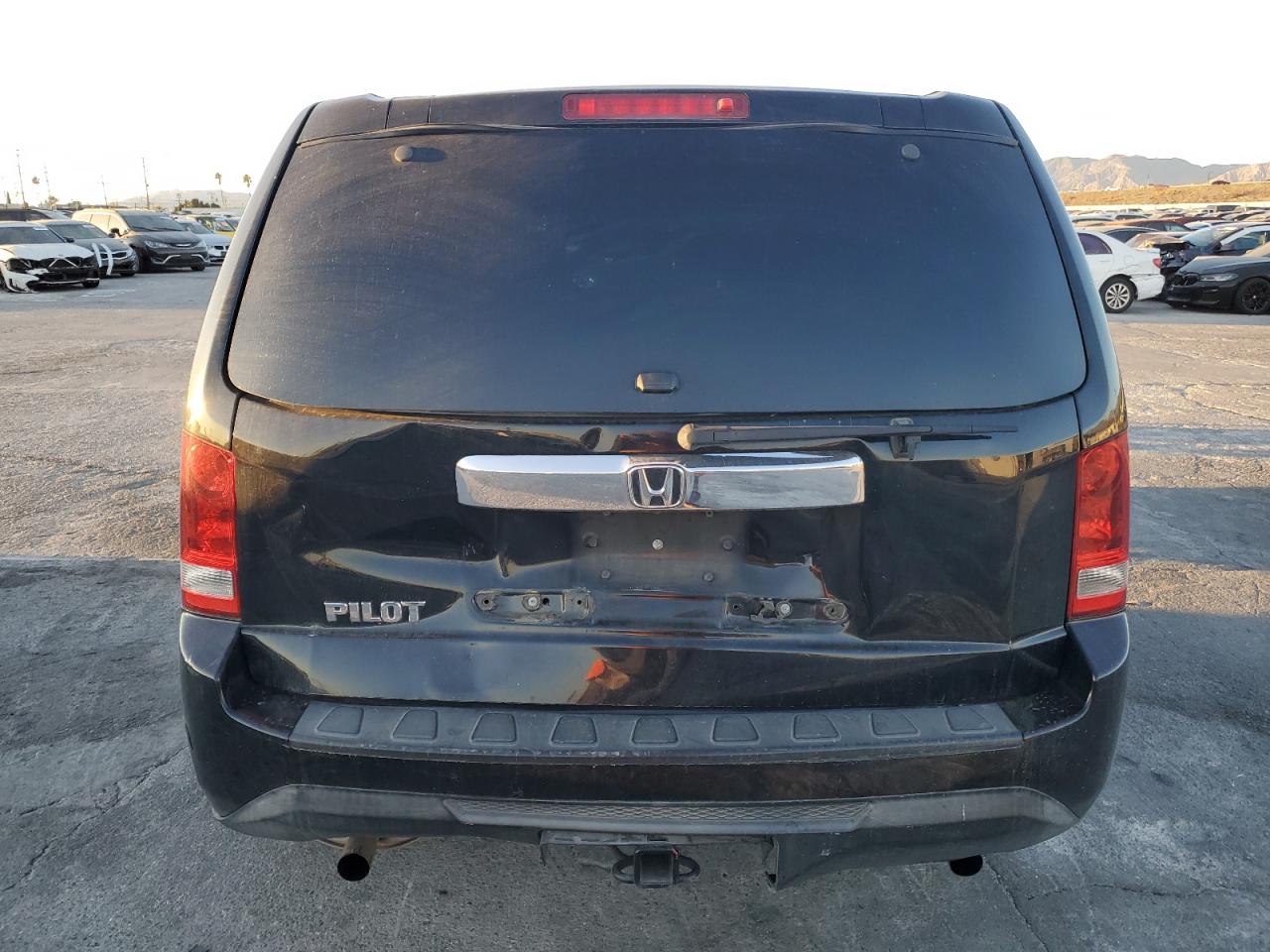 VIN 5FNYF3H27FB015470 2015 HONDA PILOT no.6