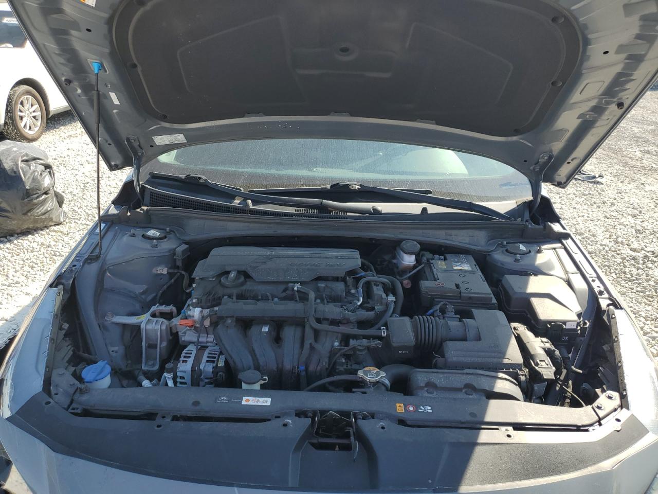 2021 Hyundai Elantra - Image 11