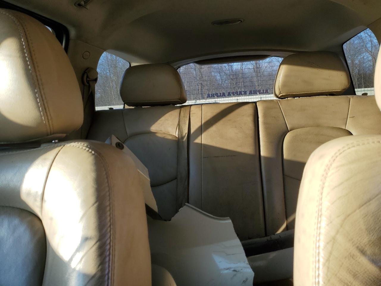 2009 Chevrolet HHR - Image 10