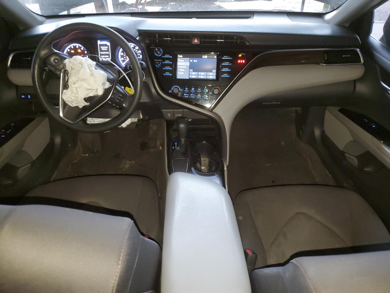 2018 Toyota Camry - Image 8