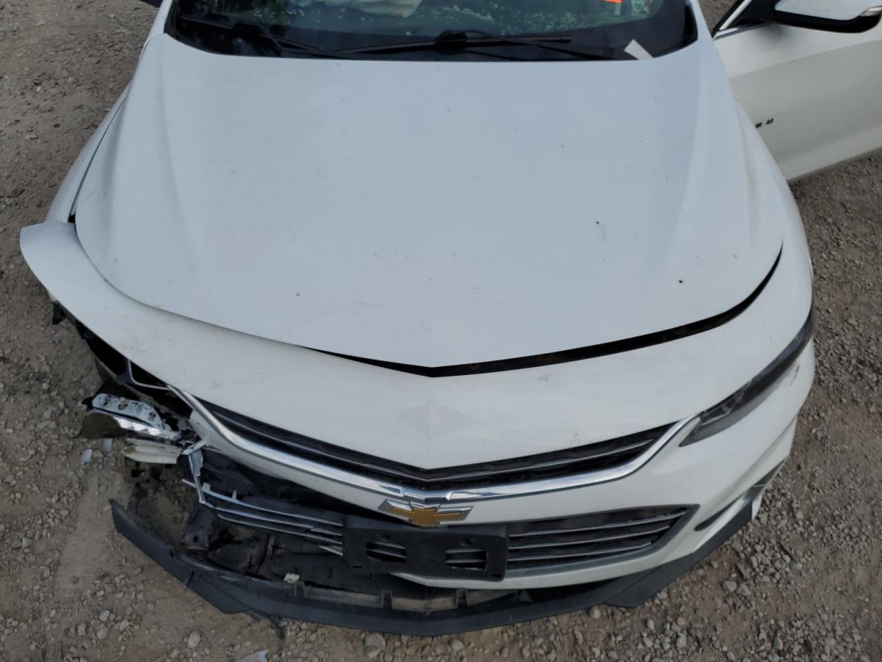 2017 Chevrolet Malibu - Image 12