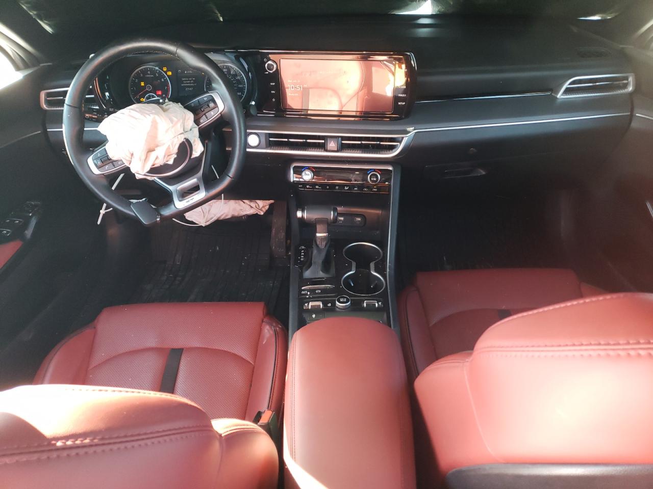 2023 Kia K5 - Image 8