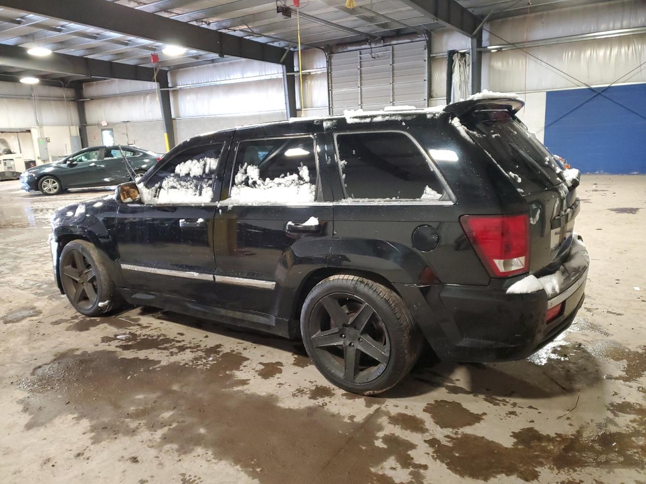 2006 Jeep Grand Cherokee - Image 2