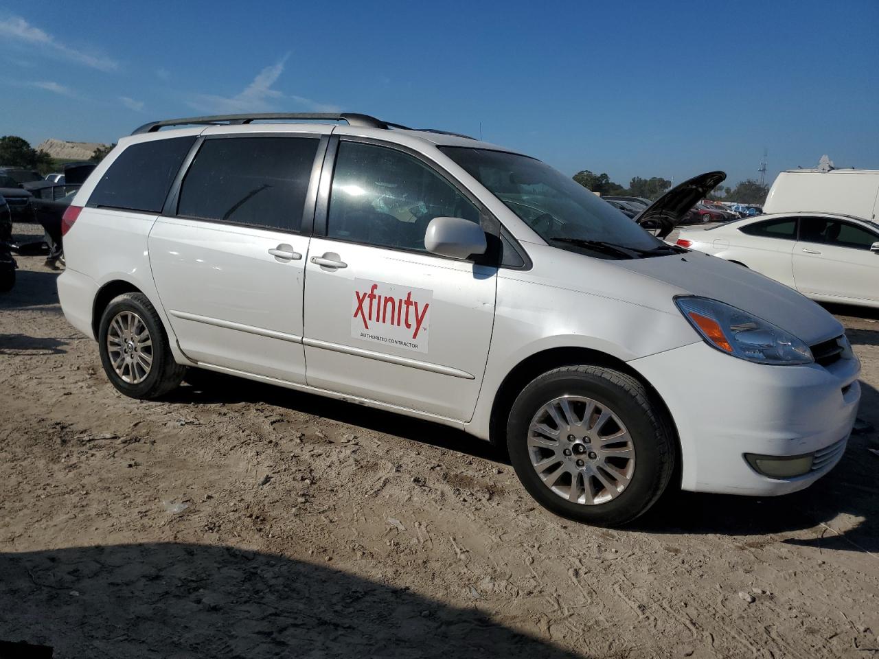 2005 Toyota Sienna - Image 4