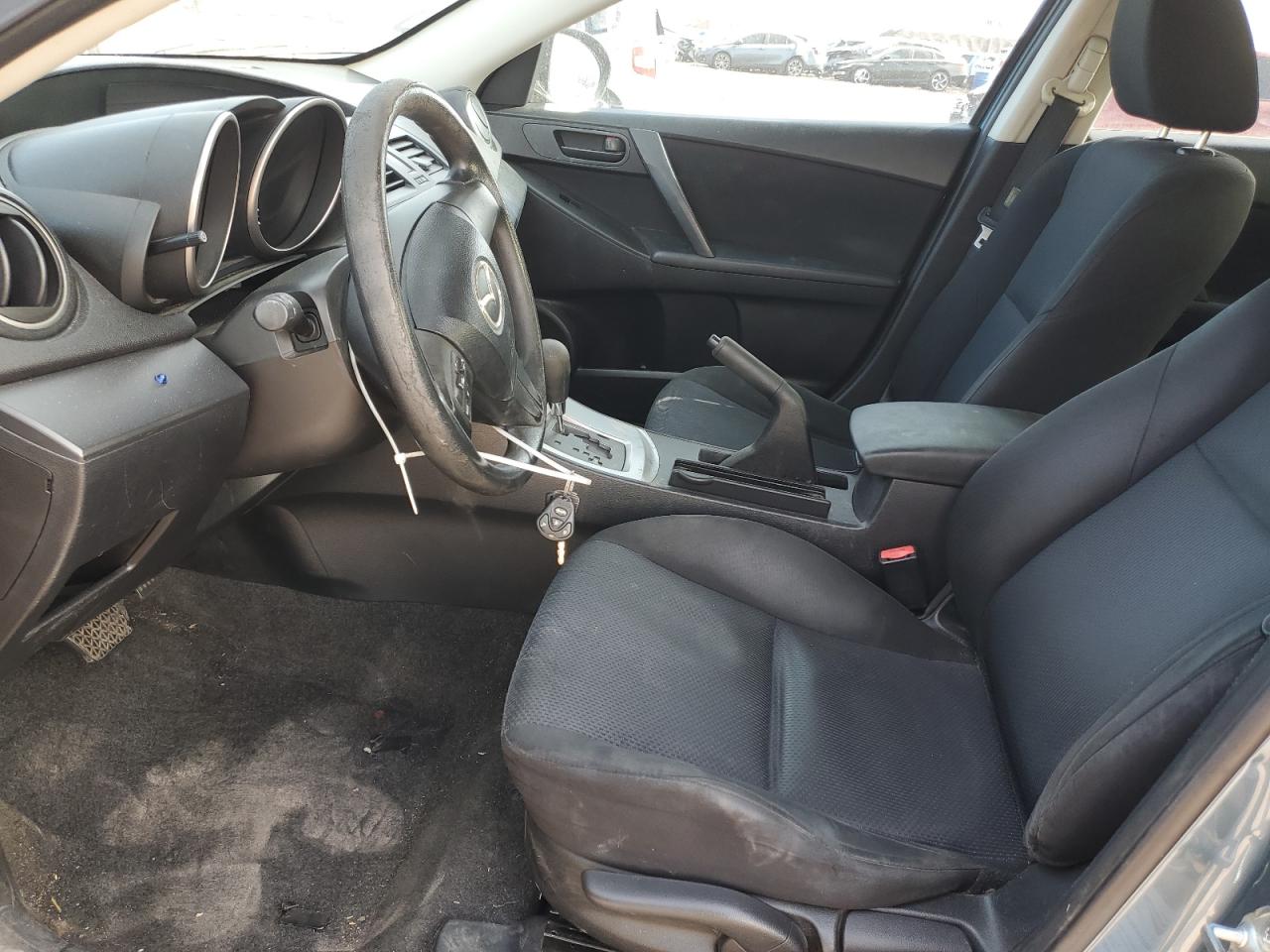 2010 Mazda 3 - Image 7