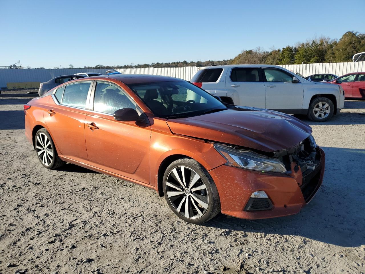 2020 Nissan Altima - Image 4