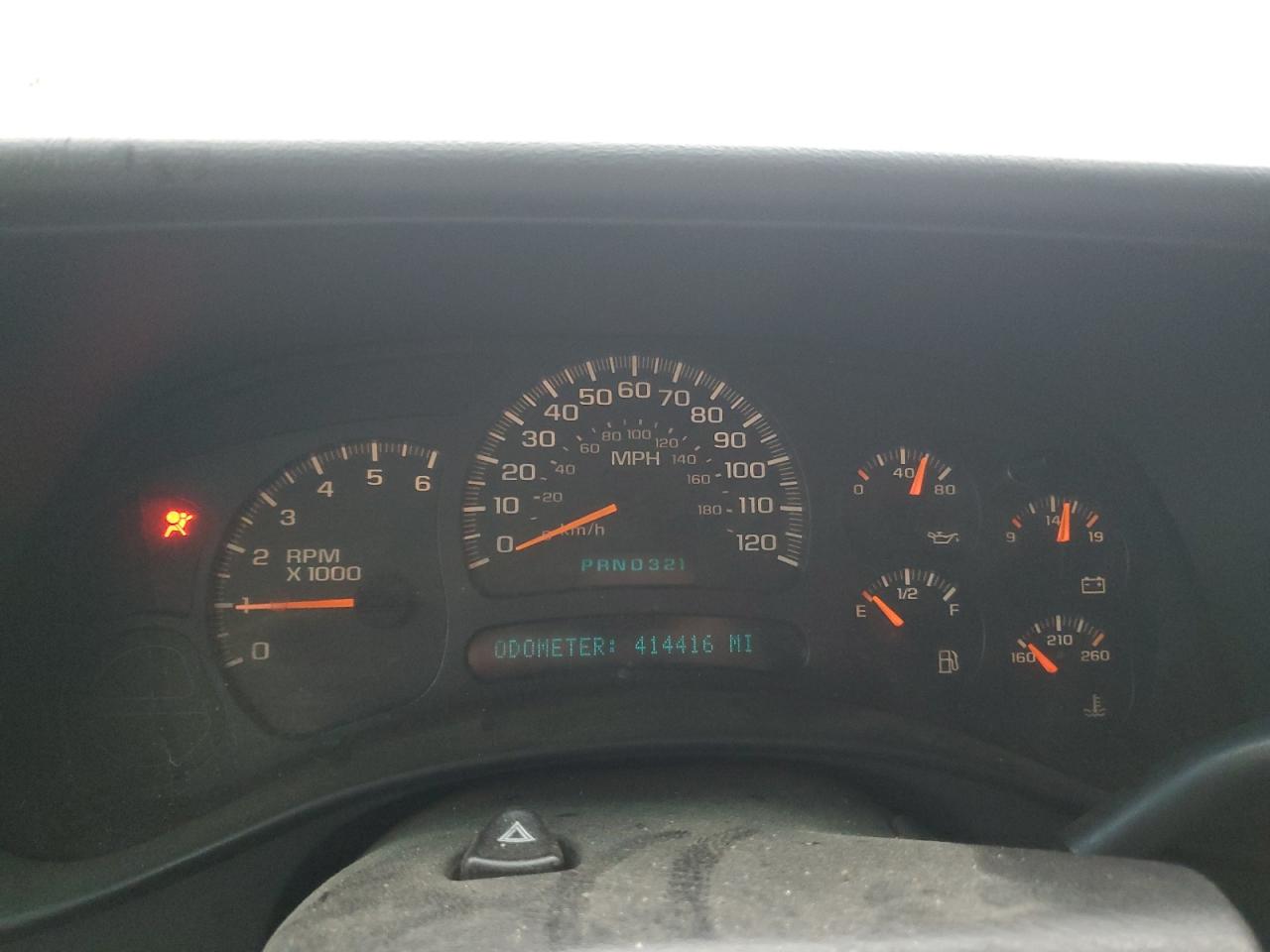 2003 Chevrolet Tahoe - Image 9