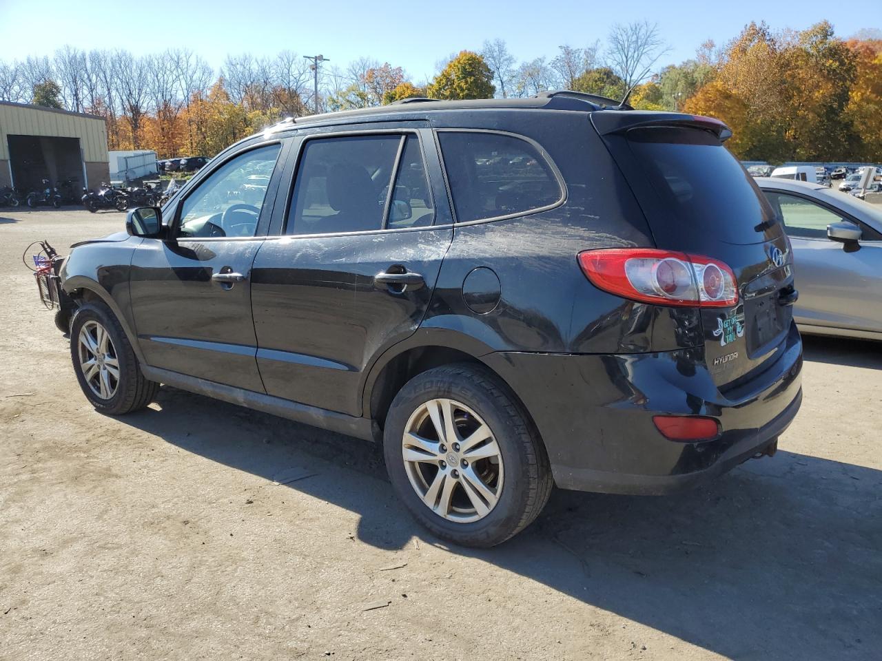 2010 Hyundai Santa Fe - Image 2